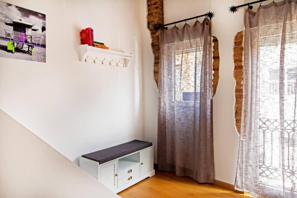 ולנסיה Apartamento Con Terraza Privada Cerca De La Playa מראה חיצוני תמונה
